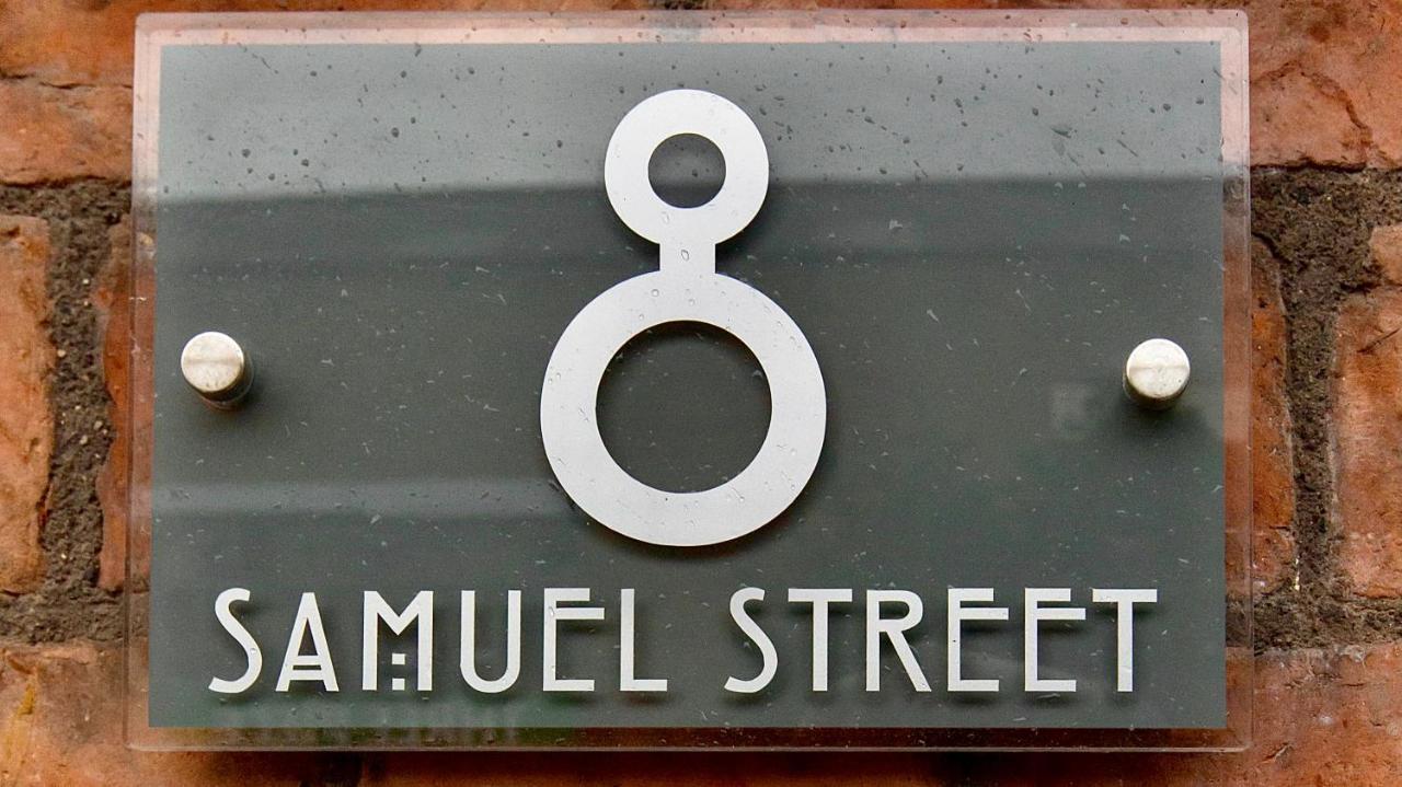 Apartmán 8 Samuel Street Crewe Exteriér fotografie